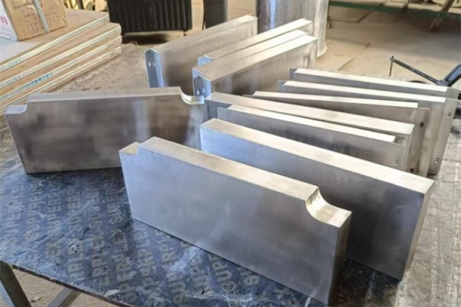 金华不锈钢包铅件